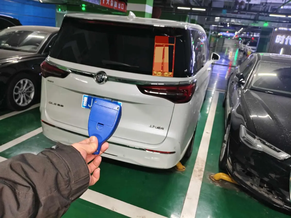 2022 Buick GL8 2.0T 237HP L4 9AT,autocango,china used car exporter,china ev exporter,chinese used car exporter,chinese used ev exporter