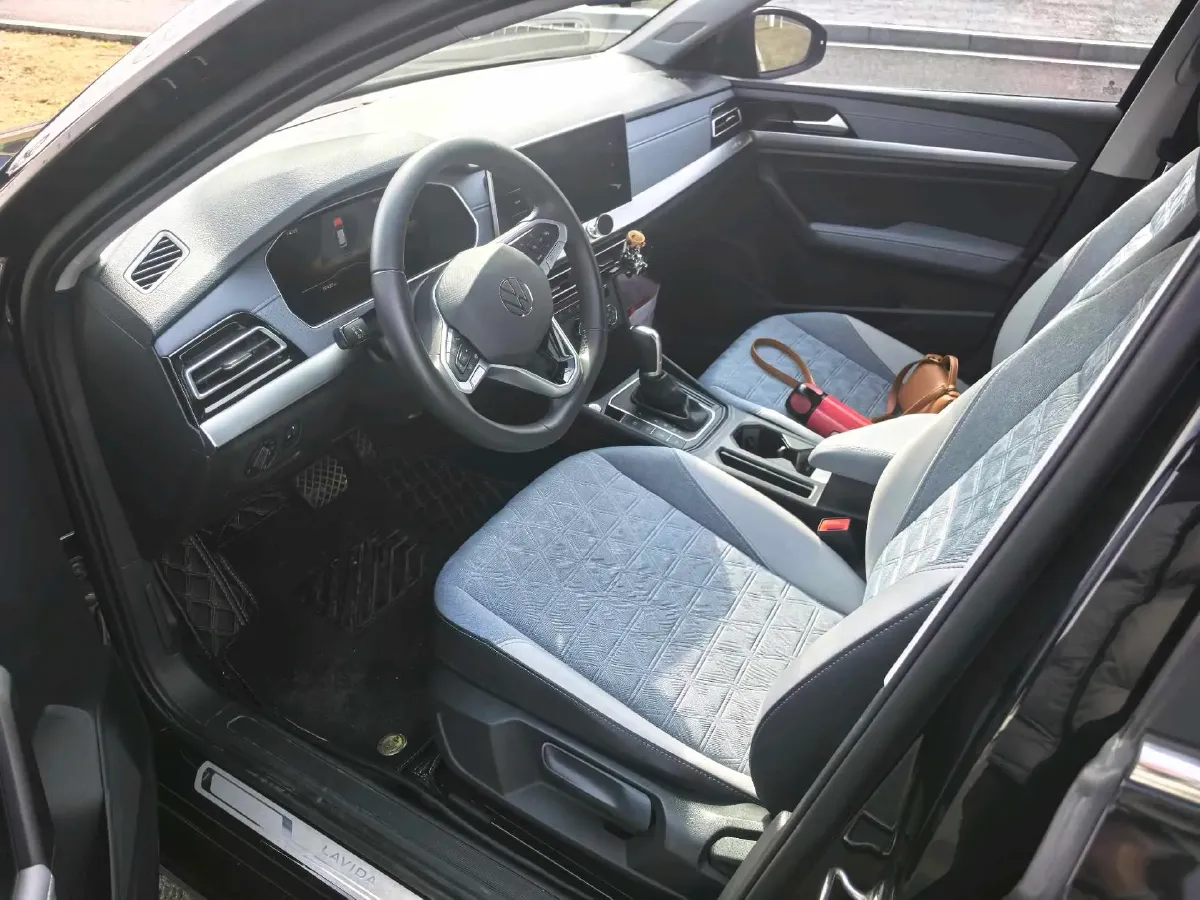 2023 Volkswagen Lavida 1.4T 150HP L4 7DCT,autocango,china used car exporter,china ev exporter,chinese used car exporter,chinese used ev exporter