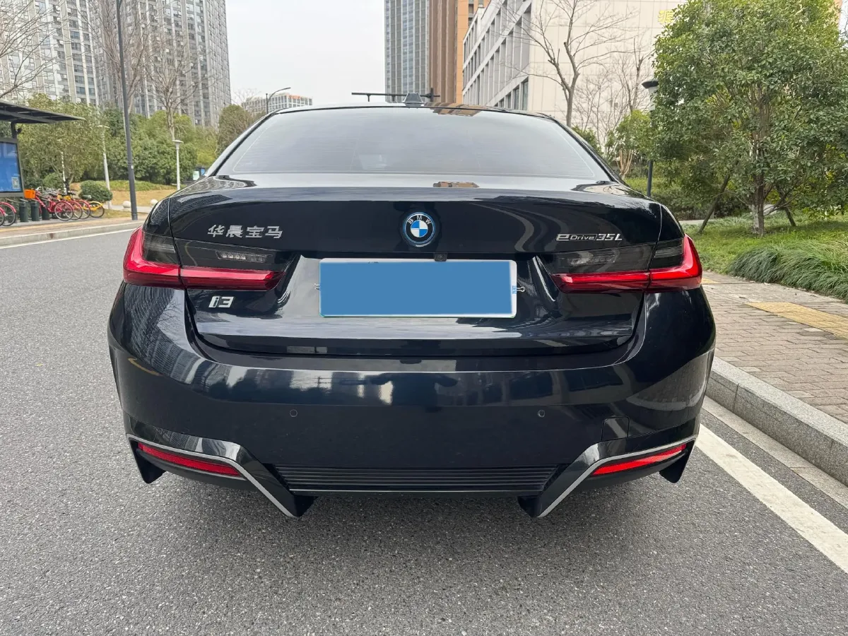 2024 BMW i3 BEV 70KWH,autocango,china used car exporter,china ev exporter,chinese used car exporter,chinese used ev exporter