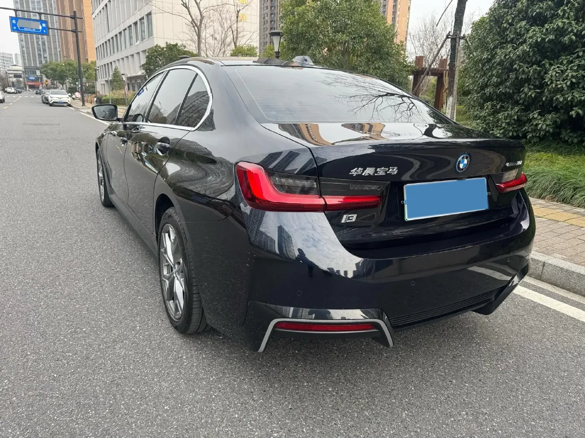 2024 BMW i3 BEV 70KWH,autocango,china used car exporter,china ev exporter,chinese used car exporter,chinese used ev exporter