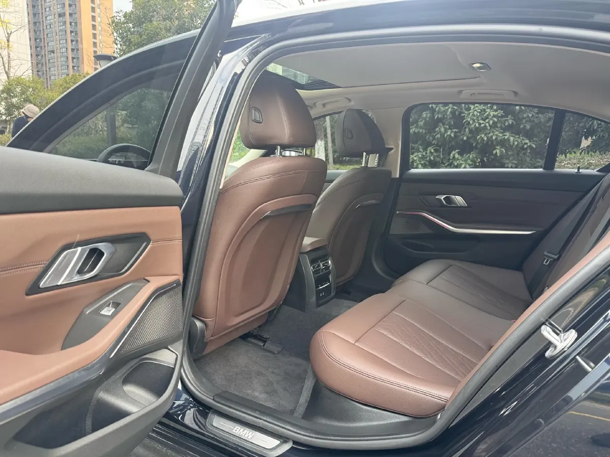 2024 BMW i3 BEV 70KWH,autocango,china used car exporter,china ev exporter,chinese used car exporter,chinese used ev exporter