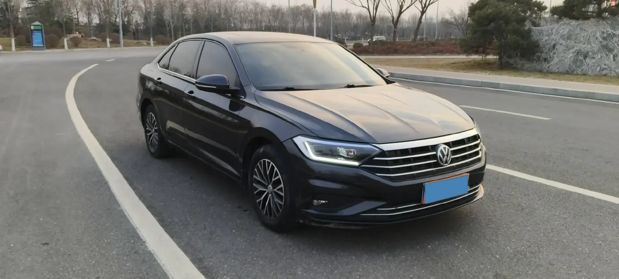 2019 Jeep Renegade 1.3T 173HP L4 7DCT,autocango,china used car exporter,china ev exporter,chinese used car exporter,chinese used ev exporter