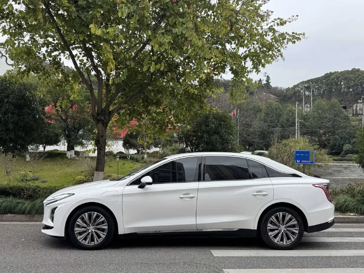 2022 HongQi E-QM5 BEV 54KWH,autocango,china used car exporter,china ev exporter,chinese used car exporter,chinese used ev exporter