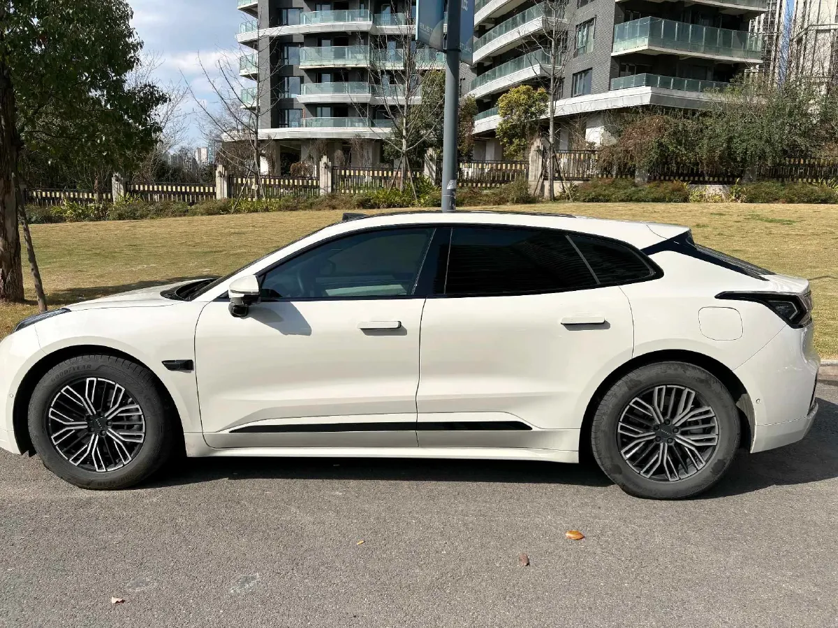 2025 Zeekr 001 BEV 100KWH,autocango,china used car exporter,china ev exporter,chinese used car exporter,chinese used ev exporter