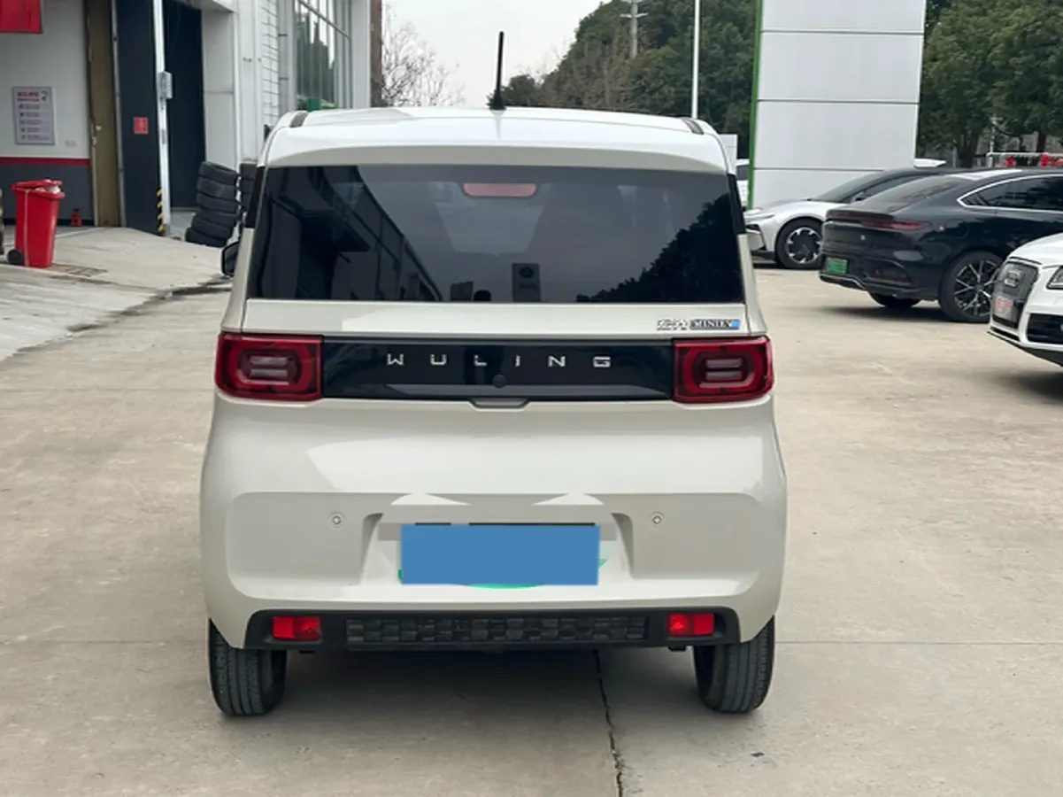 2022 WuLing HongGuang MINI EV BEV 13.8KWH,autocango,china used car exporter,china ev exporter,chinese used car exporter,chinese used ev exporter