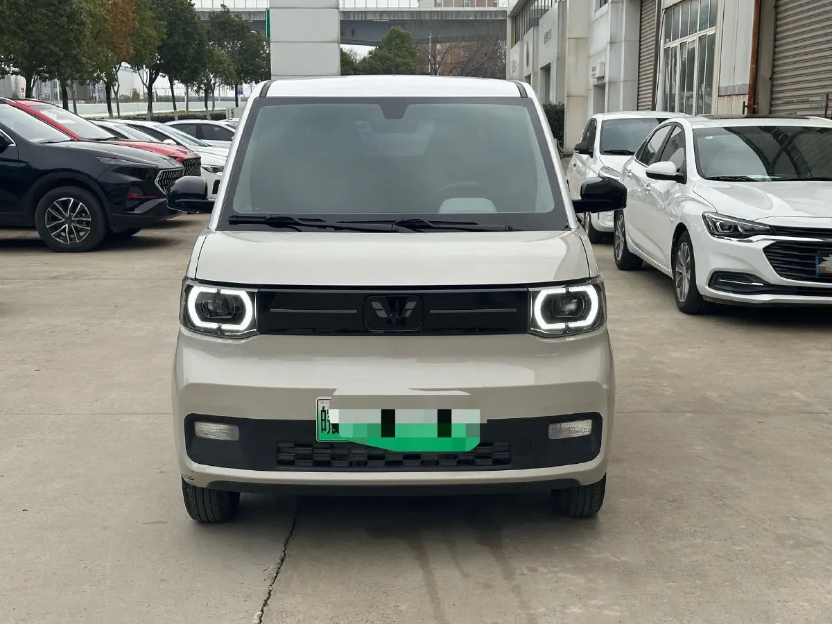 2022 WuLing HongGuang MINI EV BEV 13.8KWH,autocango,china used car exporter,china ev exporter,chinese used car exporter,chinese used ev exporter