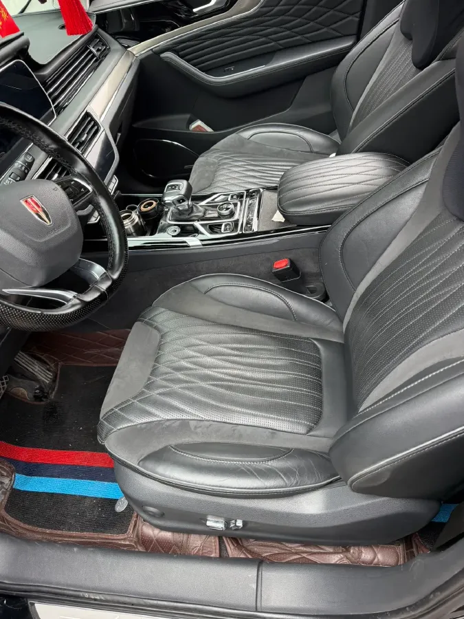 2022 HongQi HS5 2.0T 224HP L4 6AT,autocango,china used car exporter,china ev exporter,chinese used car exporter,chinese used ev exporter