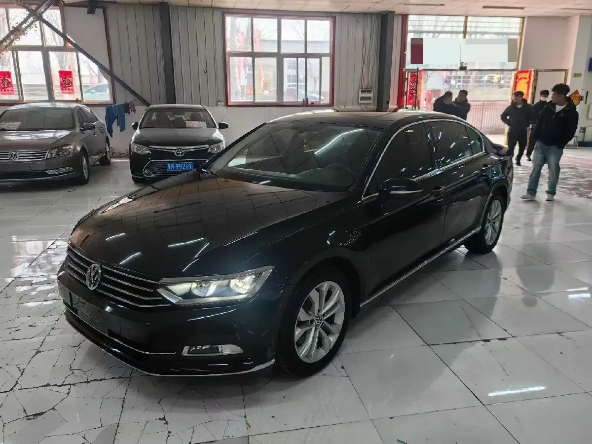 2019 Volkswagen Magotan 2.0T 186HP L4 7DCT,autocango,china used car exporter,china ev exporter,chinese used car exporter,chinese used ev exporter