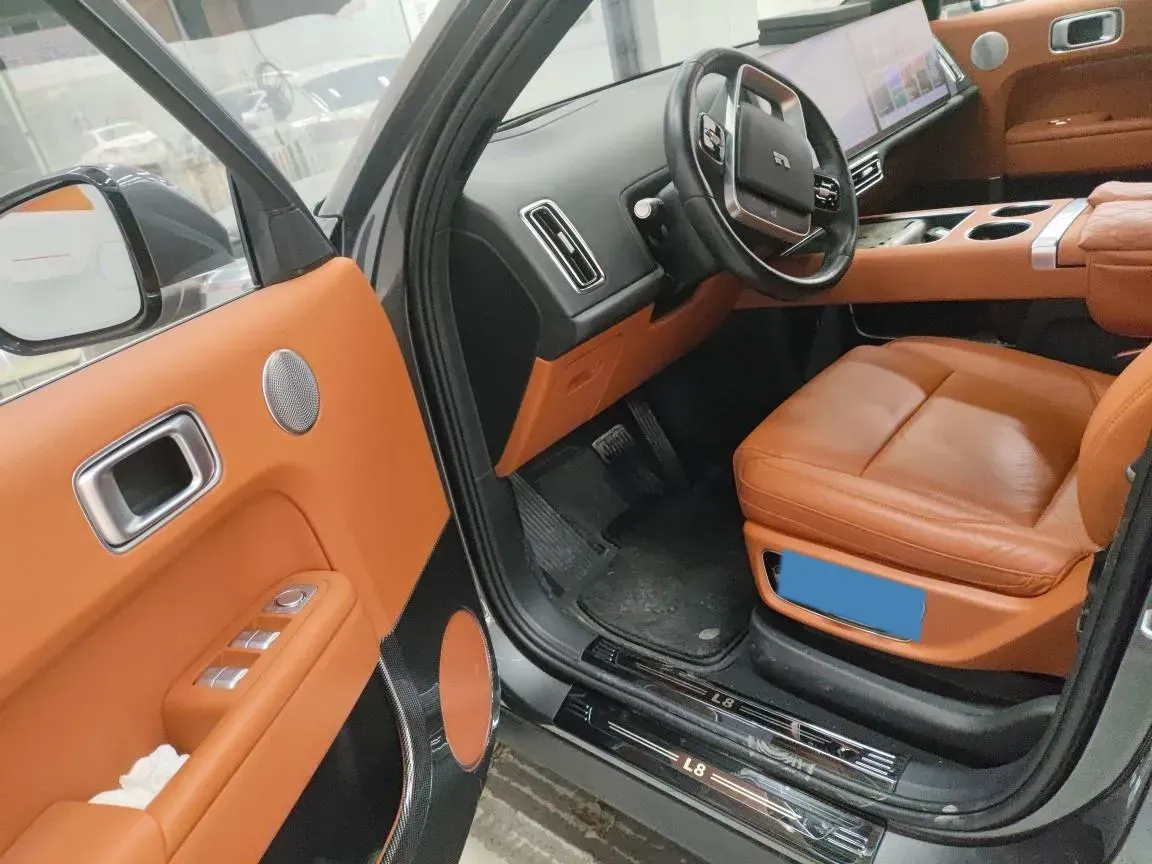 2023 Li L8 Range Extended 154HP REEV 40.9KWH,autocango,china used car exporter,china ev exporter,chinese used car exporter,chinese used ev exporter