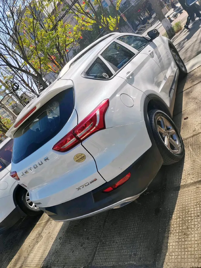 2018 Jetour X70 1.5T 147HP L4 5MT,autocango,china used car exporter,china ev exporter,chinese used car exporter,chinese used ev exporter
