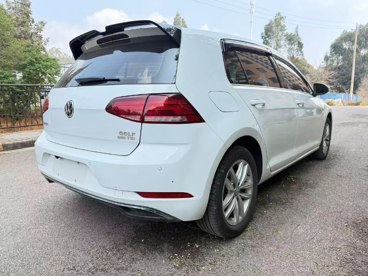 2019 Brilliance Auto V7 1.8T 231HP L4 7DCT,autocango,china used car exporter,china ev exporter,chinese used car exporter,chinese used ev exporter