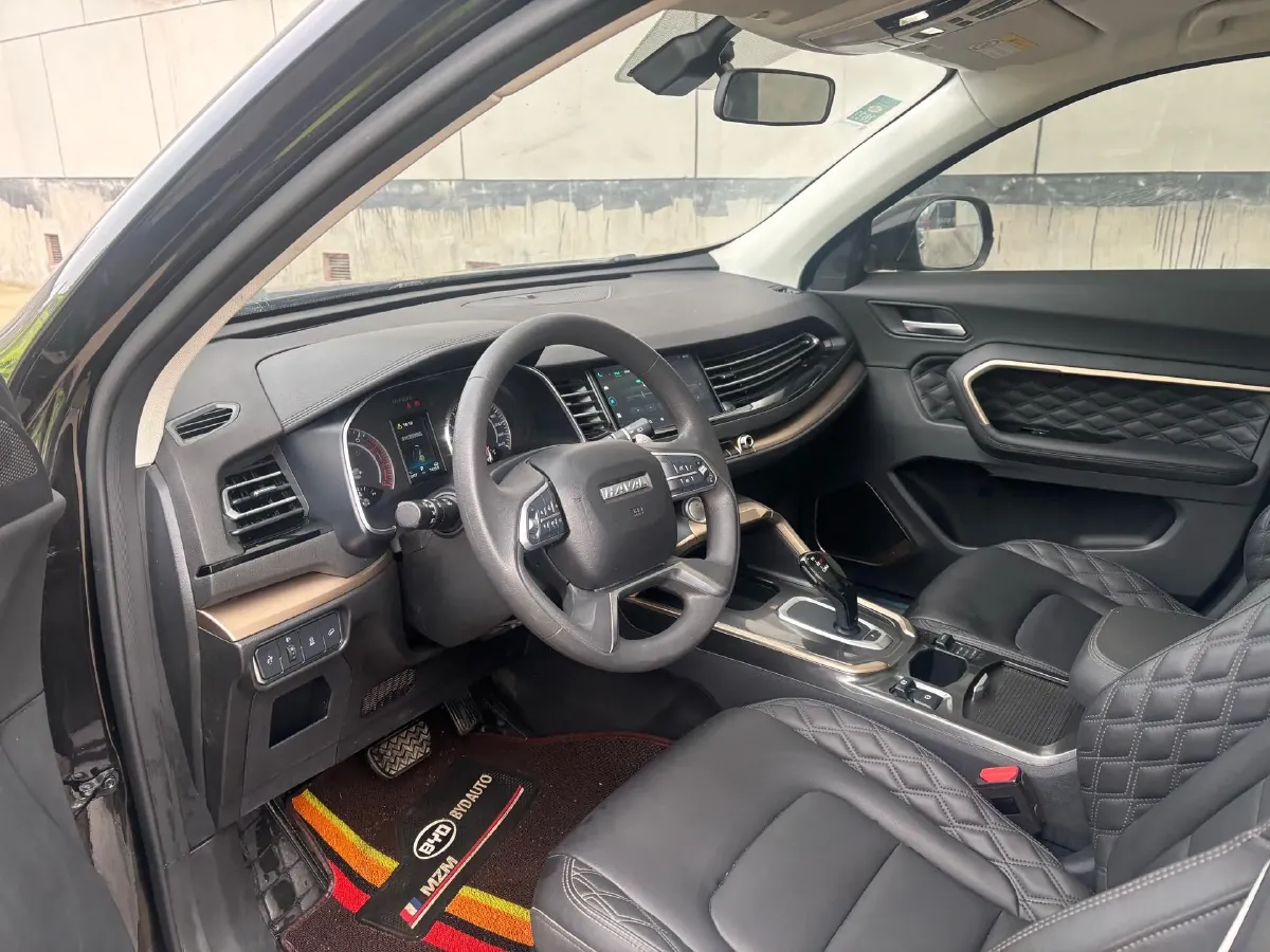 2020 Haval H6 1.5T 169HP L4 7DCT,autocango,china used car exporter,china ev exporter,chinese used car exporter,chinese used ev exporter