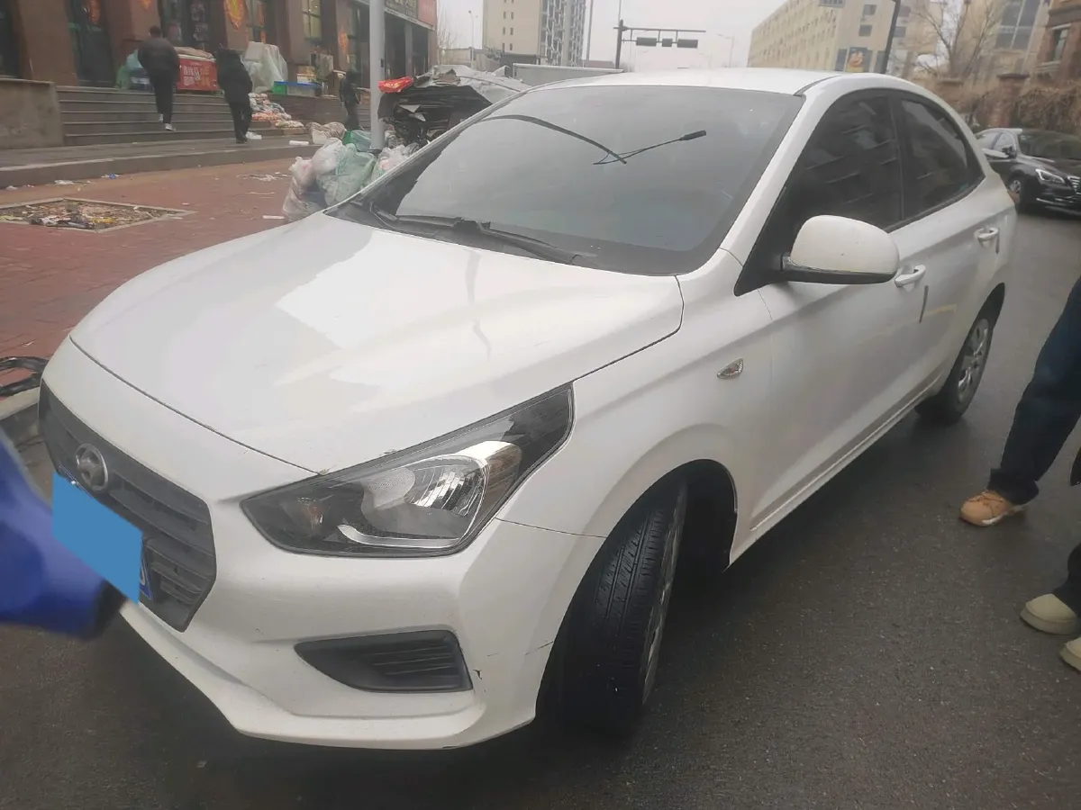 2017 Hyundai Reina 1.4L 95HP L4 5MT,autocango,china used car exporter,china ev exporter,chinese used car exporter,chinese used ev exporter