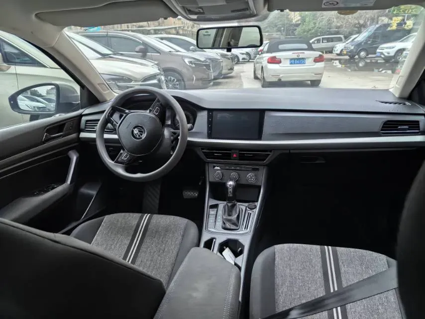 2021 Volkswagen Lavida 1.5L 113HP L4 6AT,autocango,china used car exporter,china ev exporter,chinese used car exporter,chinese used ev exporter