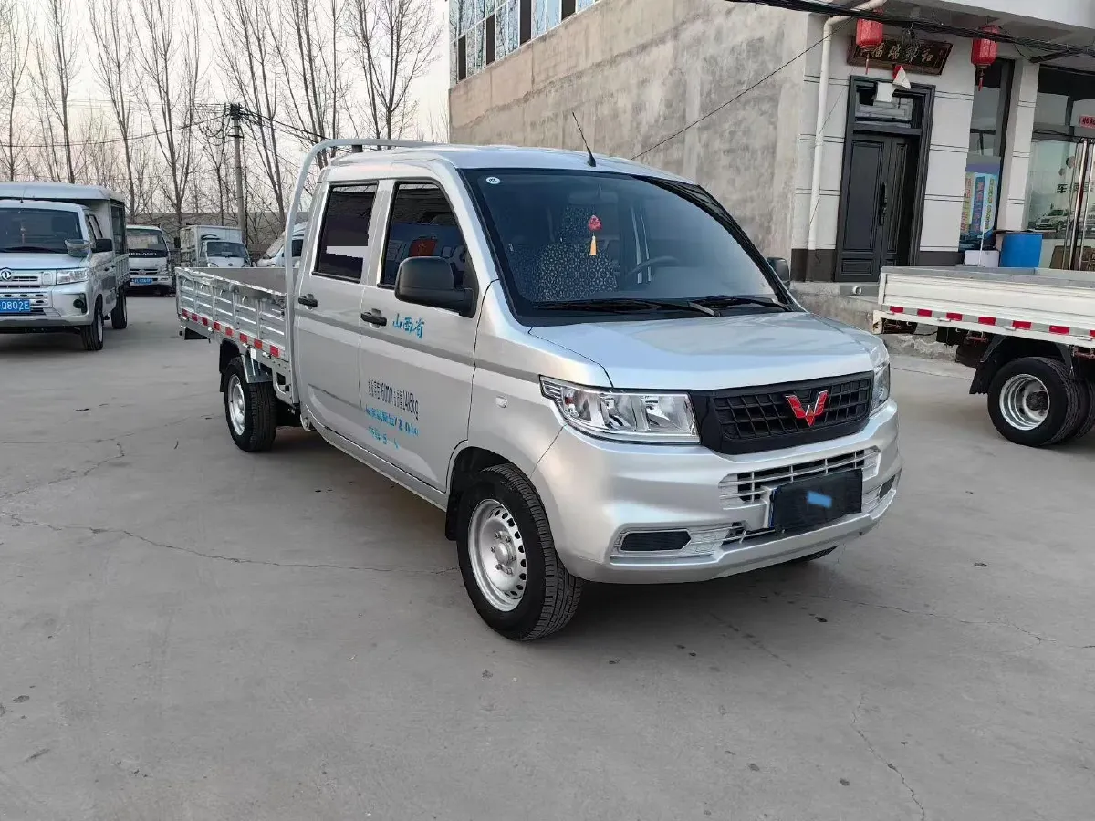 2023 WuLing RongGuang New Truck 2.0L 136HP L4 5MT,autocango,china used car exporter,china ev exporter,chinese used car exporter,chinese used ev exporter