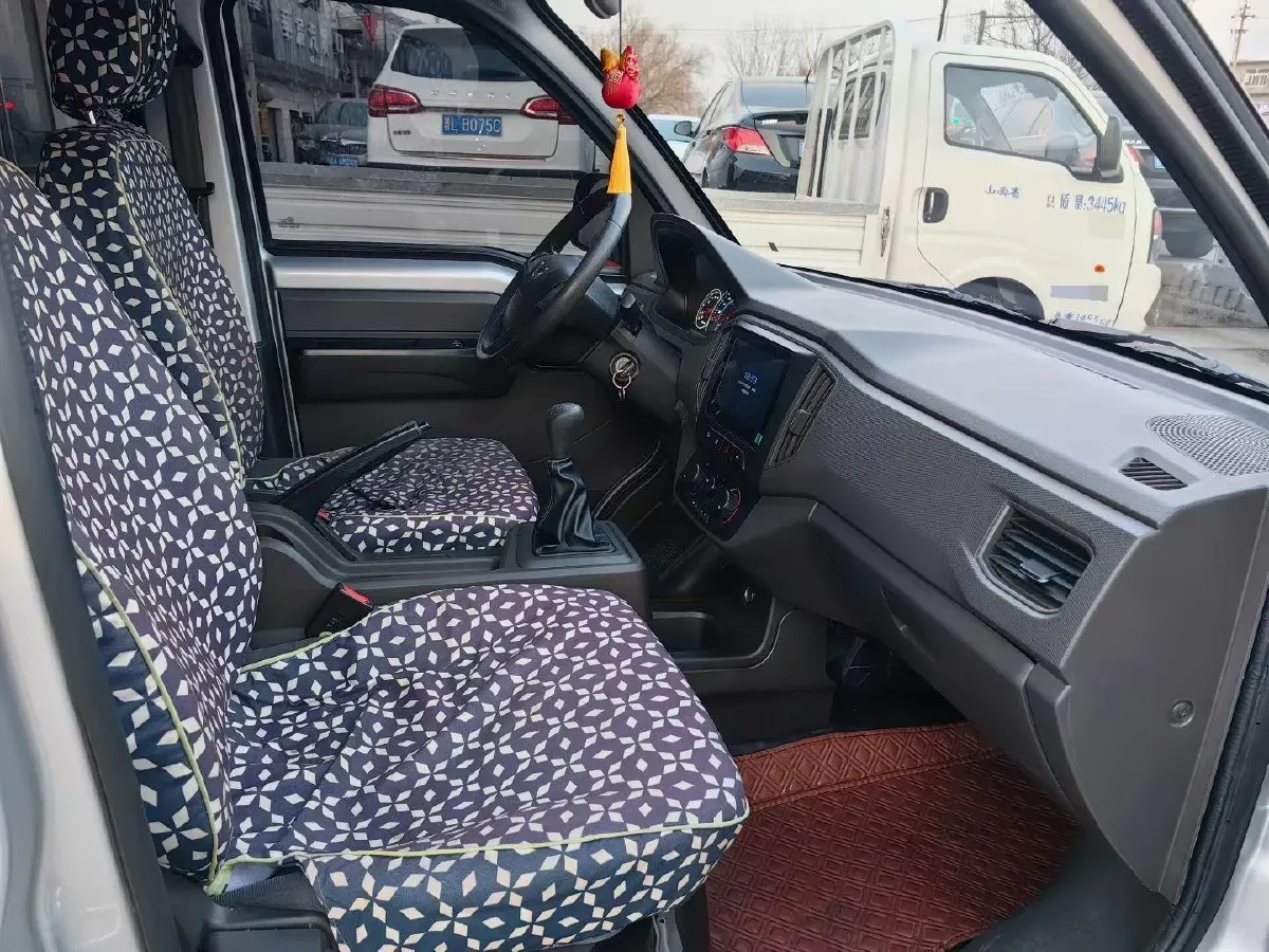 2023 WuLing RongGuang New Truck 2.0L 136HP L4 5MT,autocango,china used car exporter,china ev exporter,chinese used car exporter,chinese used ev exporter