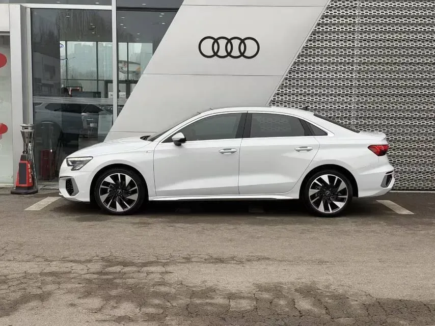 2022 Audi A3 1.4T 150HP L4 7DCT,autocango,china used car exporter,china ev exporter,chinese used car exporter,chinese used ev exporter