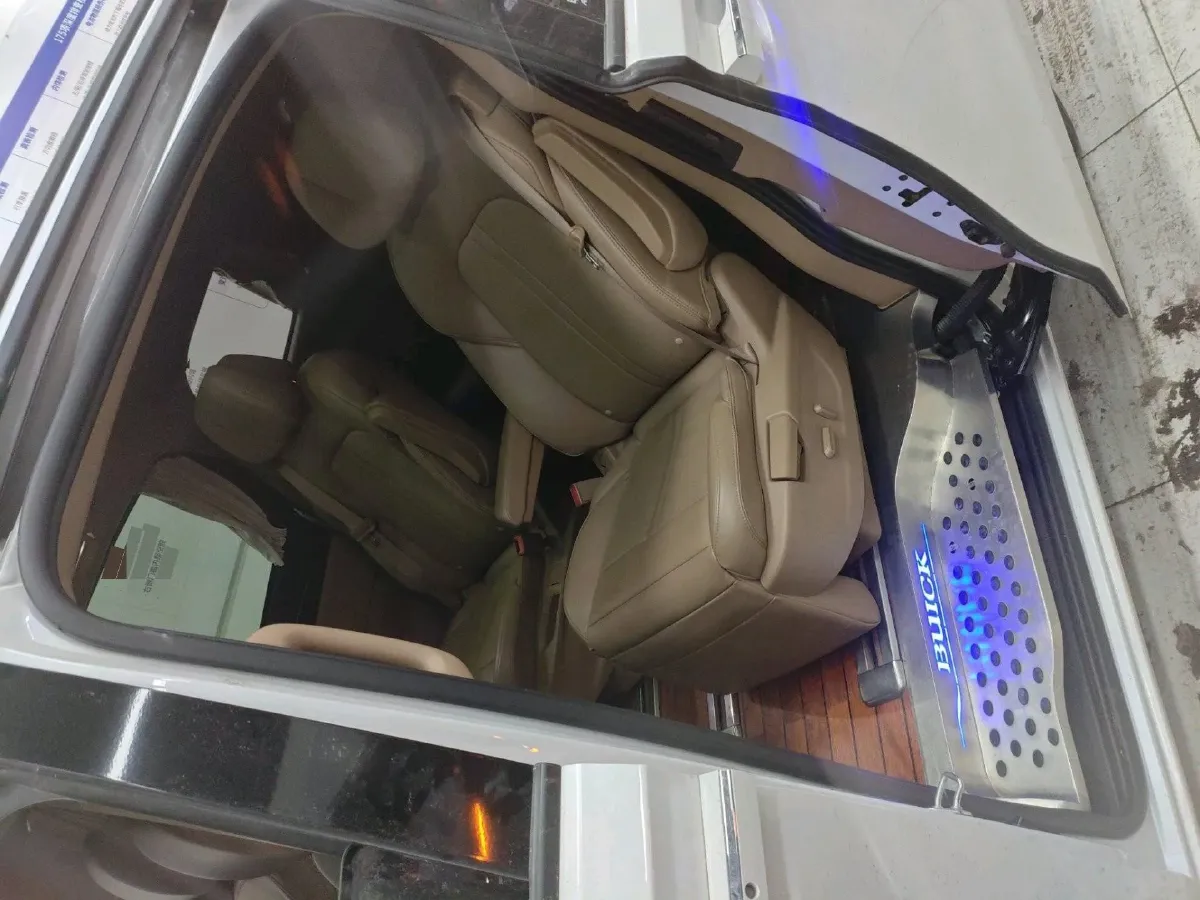 2020 Buick GL8 2.0T 237HP L4 9AT,autocango,china used car exporter,china ev exporter,chinese used car exporter,chinese used ev exporter