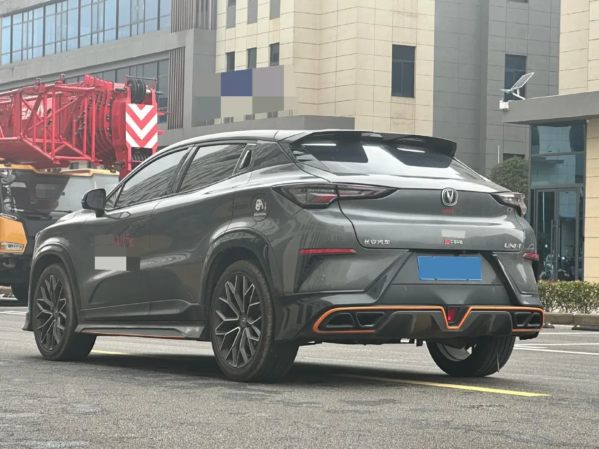 2022 ChangAn UNI-T 1.5T 188HP L4 7DCT,autocango,china used car exporter,china ev exporter,chinese used car exporter,chinese used ev exporter