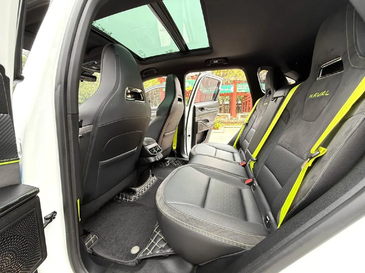 2022 Haval H6S 2.0T 211HP L4 7DCT,autocango,china used car exporter,china ev exporter,chinese used car exporter,chinese used ev exporter