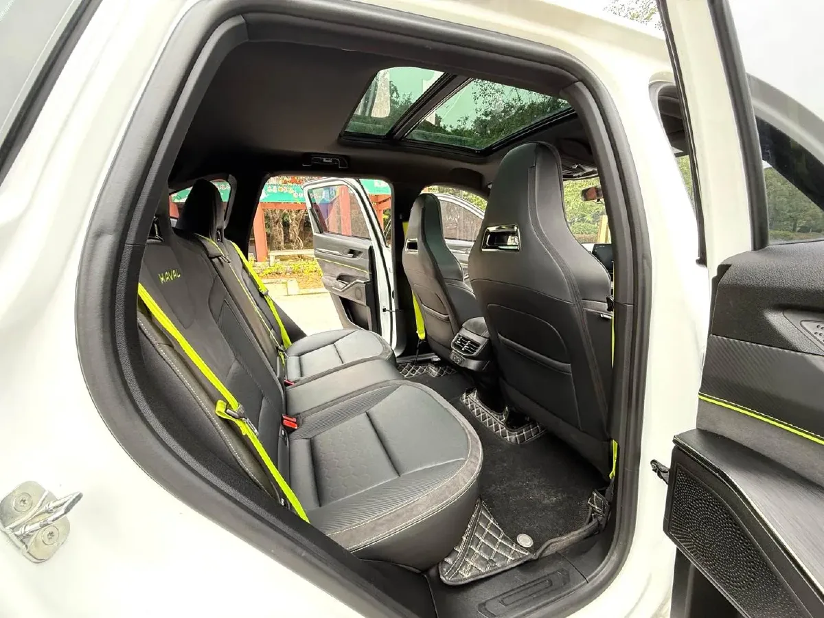 2022 Haval H6S 2.0T 211HP L4 7DCT,autocango,china used car exporter,china ev exporter,chinese used car exporter,chinese used ev exporter