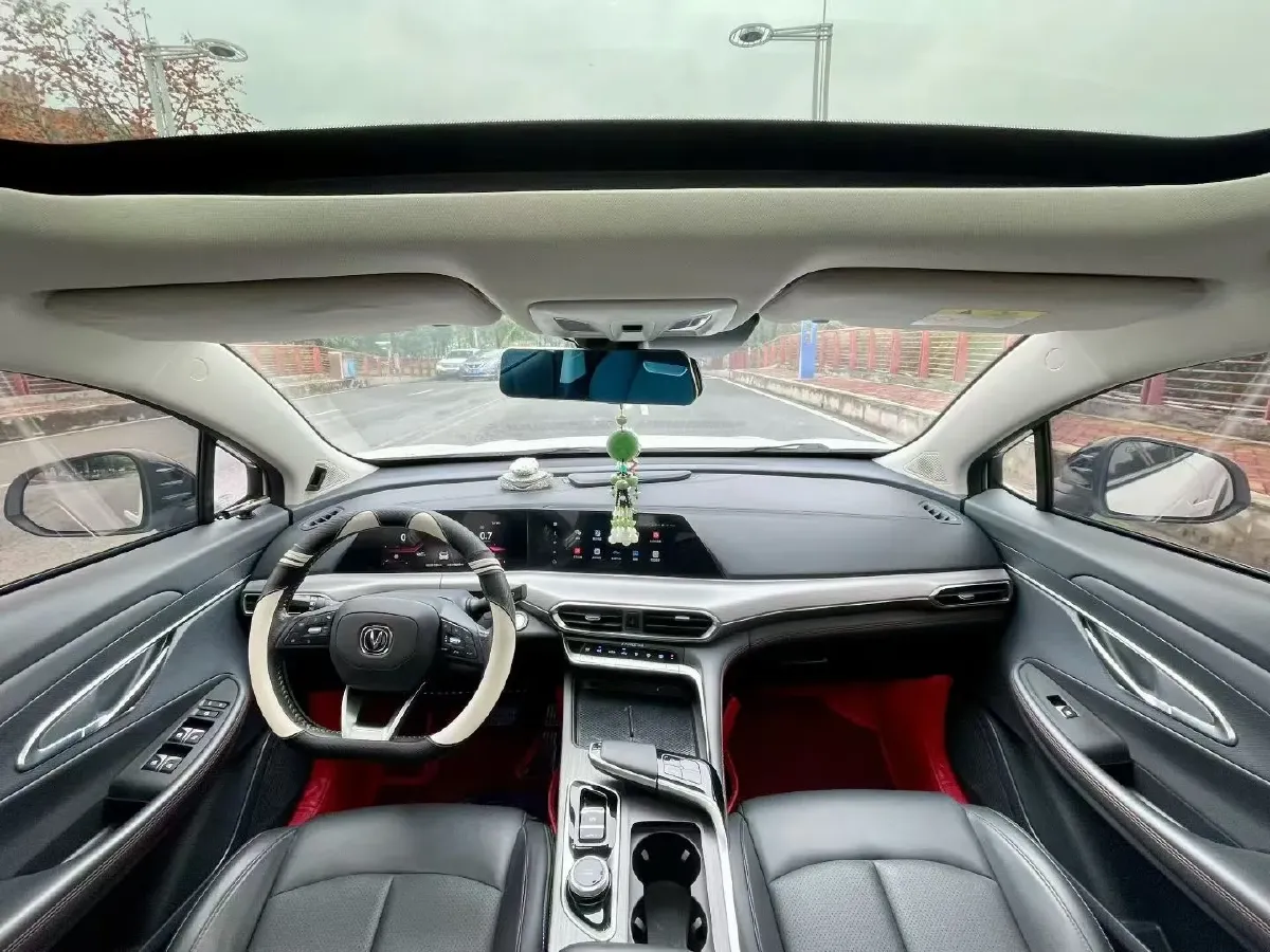 2020 ChangAn UNI-T 1.5T 180HP L4 7DCT,autocango,china used car exporter,china ev exporter,chinese used car exporter,chinese used ev exporter