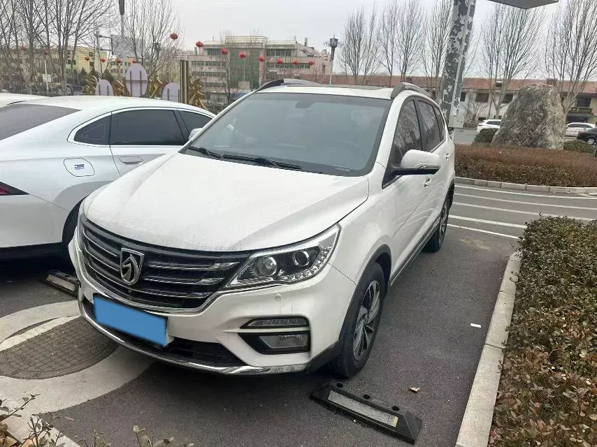 2017 BaoJun 560 1.5T 150HP L4 6DCT,autocango,china used car exporter,china ev exporter,chinese used car exporter,chinese used ev exporter