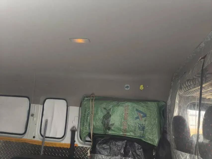 2023 MAXUS XinTu V80 2.0T 127HP L4 6MT,autocango,china used car exporter,china ev exporter,chinese used car exporter,chinese used ev exporter