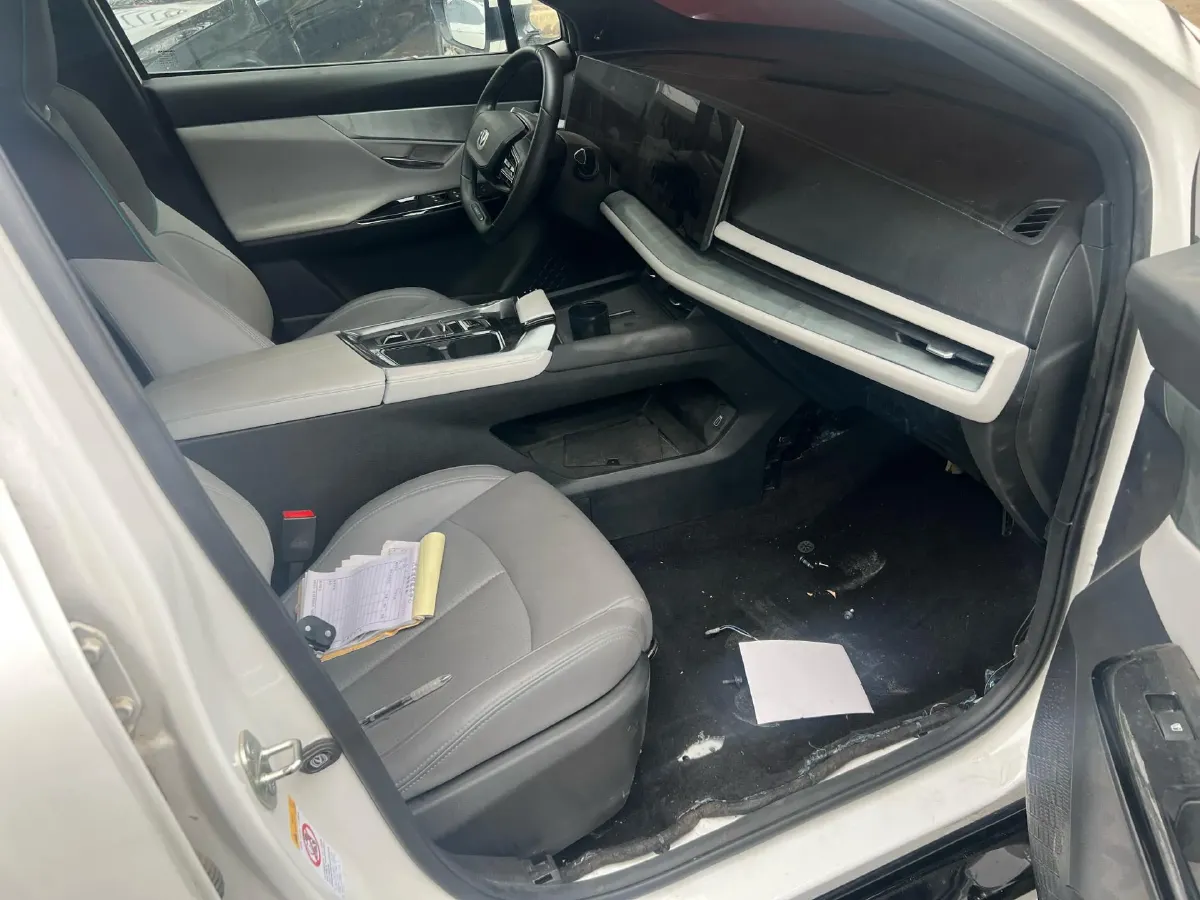 2023 ChangAn UNI-T 1.5T 188HP L4 7DCT,autocango,china used car exporter,china ev exporter,chinese used car exporter,chinese used ev exporter