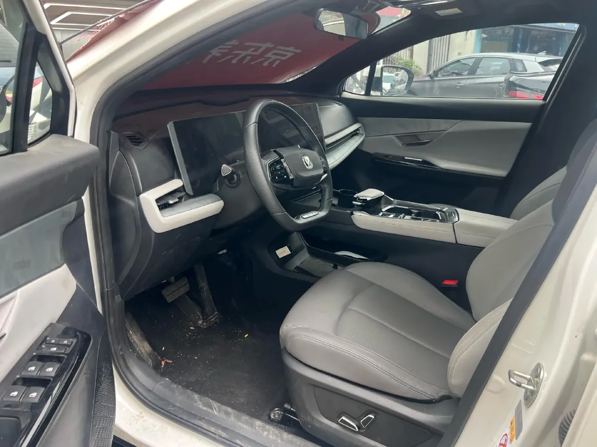 2023 ChangAn UNI-T 1.5T 188HP L4 7DCT,autocango,china used car exporter,china ev exporter,chinese used car exporter,chinese used ev exporter