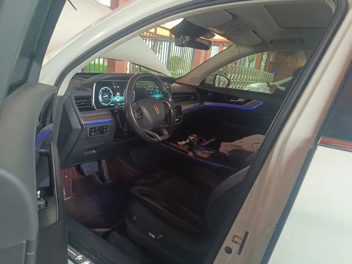 2019 HongQi HS5 2.0T 224HP L4 6AT,autocango,china used car exporter,china ev exporter,chinese used car exporter,chinese used ev exporter