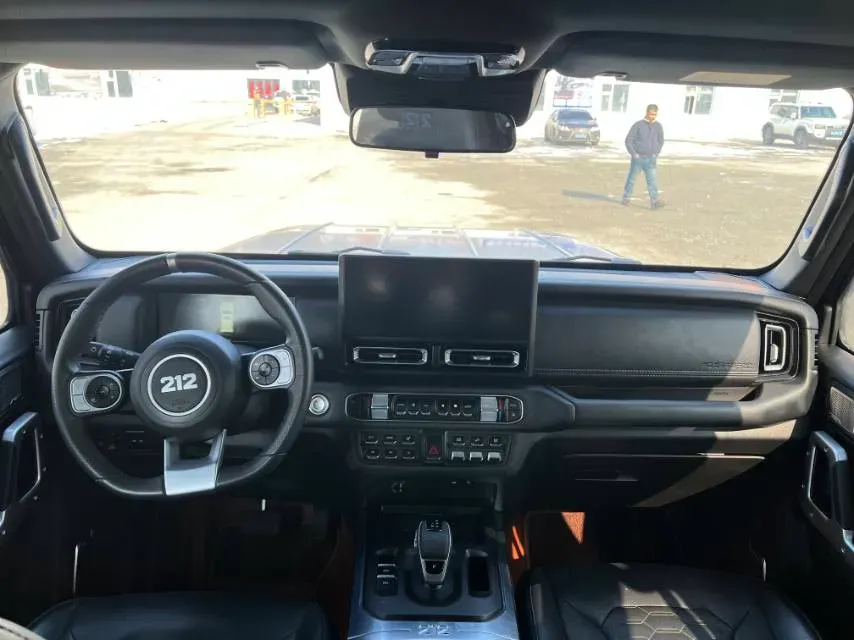 2024 212 212 T01 2.0T 252HP L4 8AT,autocango,china used car exporter,china ev exporter,chinese used car exporter,chinese used ev exporter