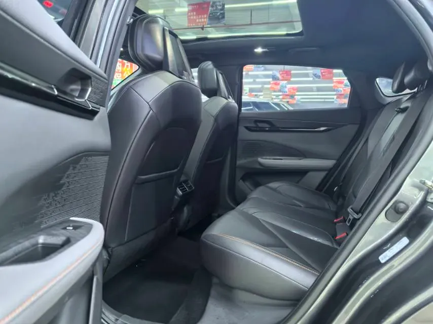 2023 ChangAn UNI-V 1.5T 188HP L4 7DCT,autocango,china used car exporter,china ev exporter,chinese used car exporter,chinese used ev exporter