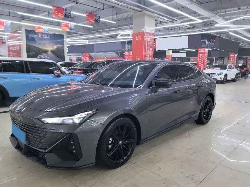 2023 ChangAn UNI-V 1.5T 188HP L4 7DCT,autocango,china used car exporter,china ev exporter,chinese used car exporter,chinese used ev exporter