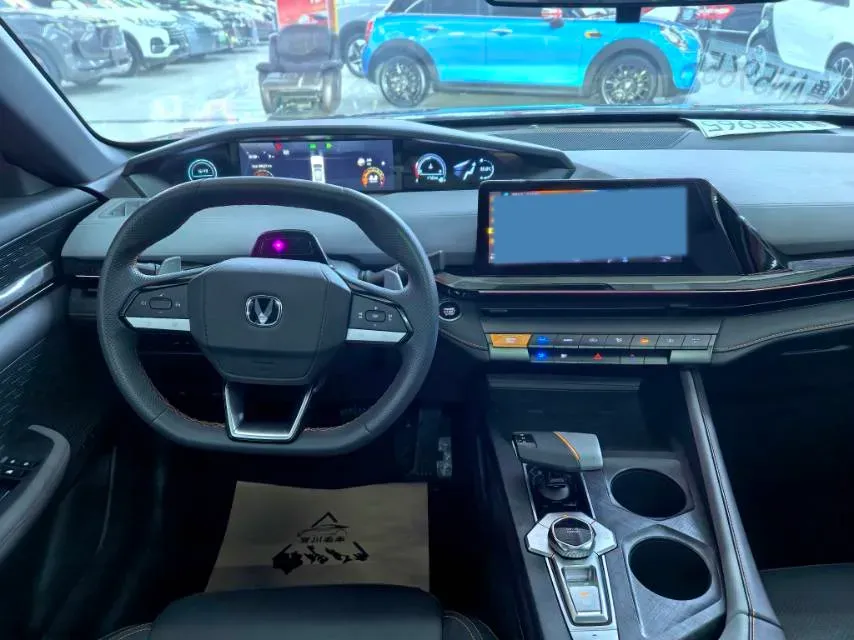 2023 ChangAn UNI-V 1.5T 188HP L4 7DCT,autocango,china used car exporter,china ev exporter,chinese used car exporter,chinese used ev exporter