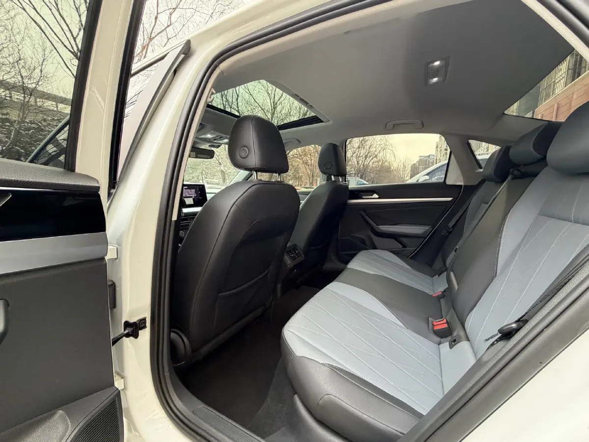 2024 Volkswagen Lavida 1.5L 110HP L4 6AT,autocango,china used car exporter,china ev exporter,chinese used car exporter,chinese used ev exporter