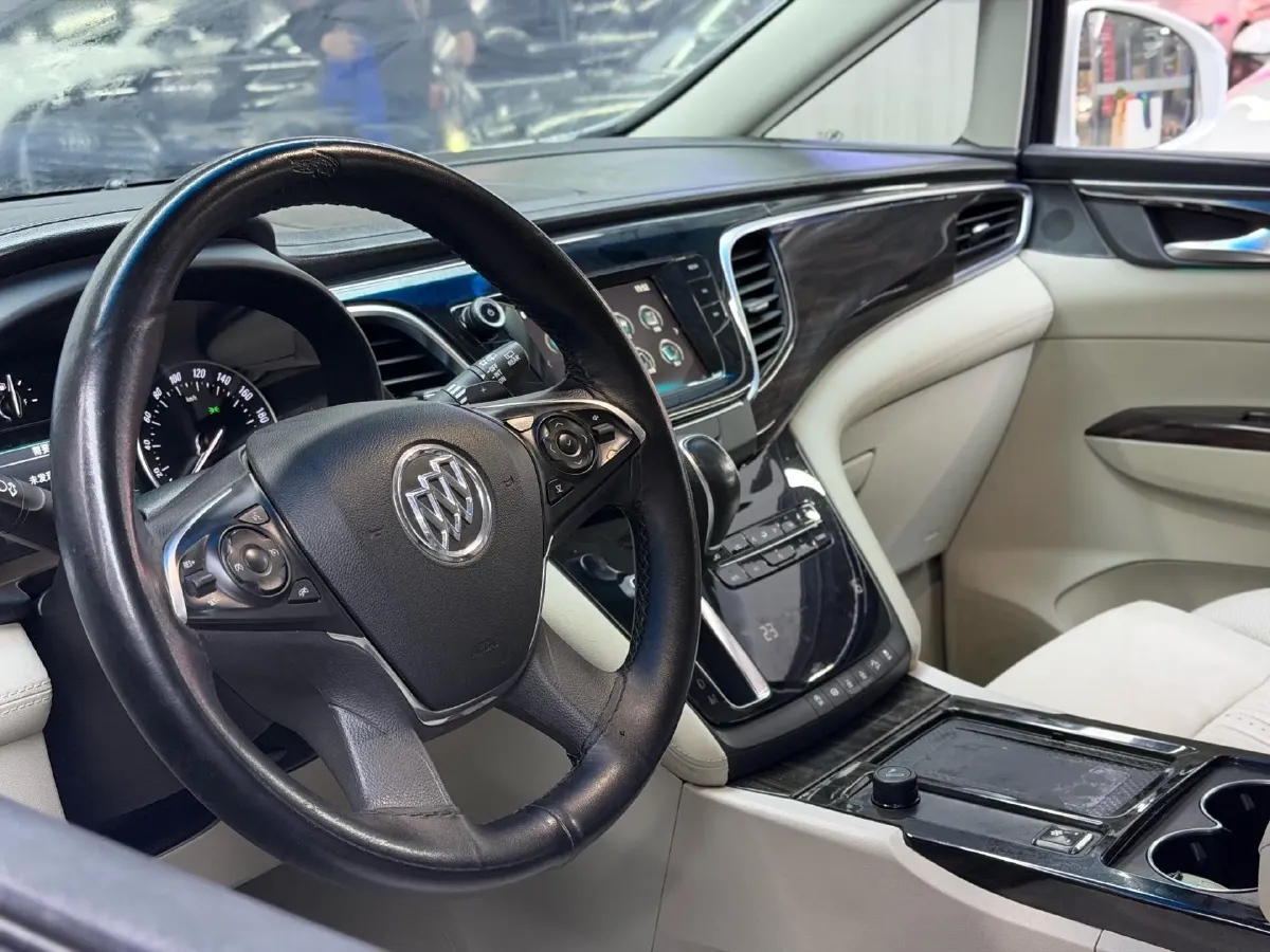 2018 Buick GL8 2.0T 260HP L4 6AT,autocango,china used car exporter,china ev exporter,chinese used car exporter,chinese used ev exporter