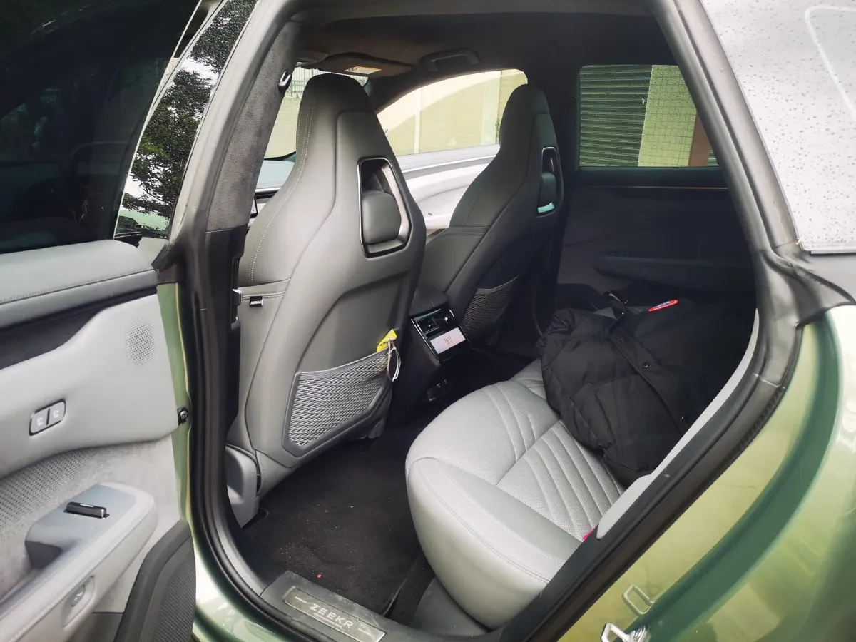 2024 Zeekr 001 BEV 100KWH,autocango,china used car exporter,china ev exporter,chinese used car exporter,chinese used ev exporter