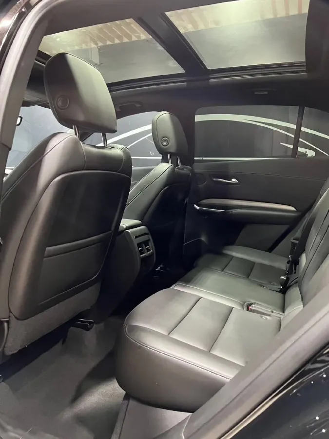 2021 Cadillac XT4 2.0T 237HP L4 9AT,autocango,china used car exporter,china ev exporter,chinese used car exporter,chinese used ev exporter