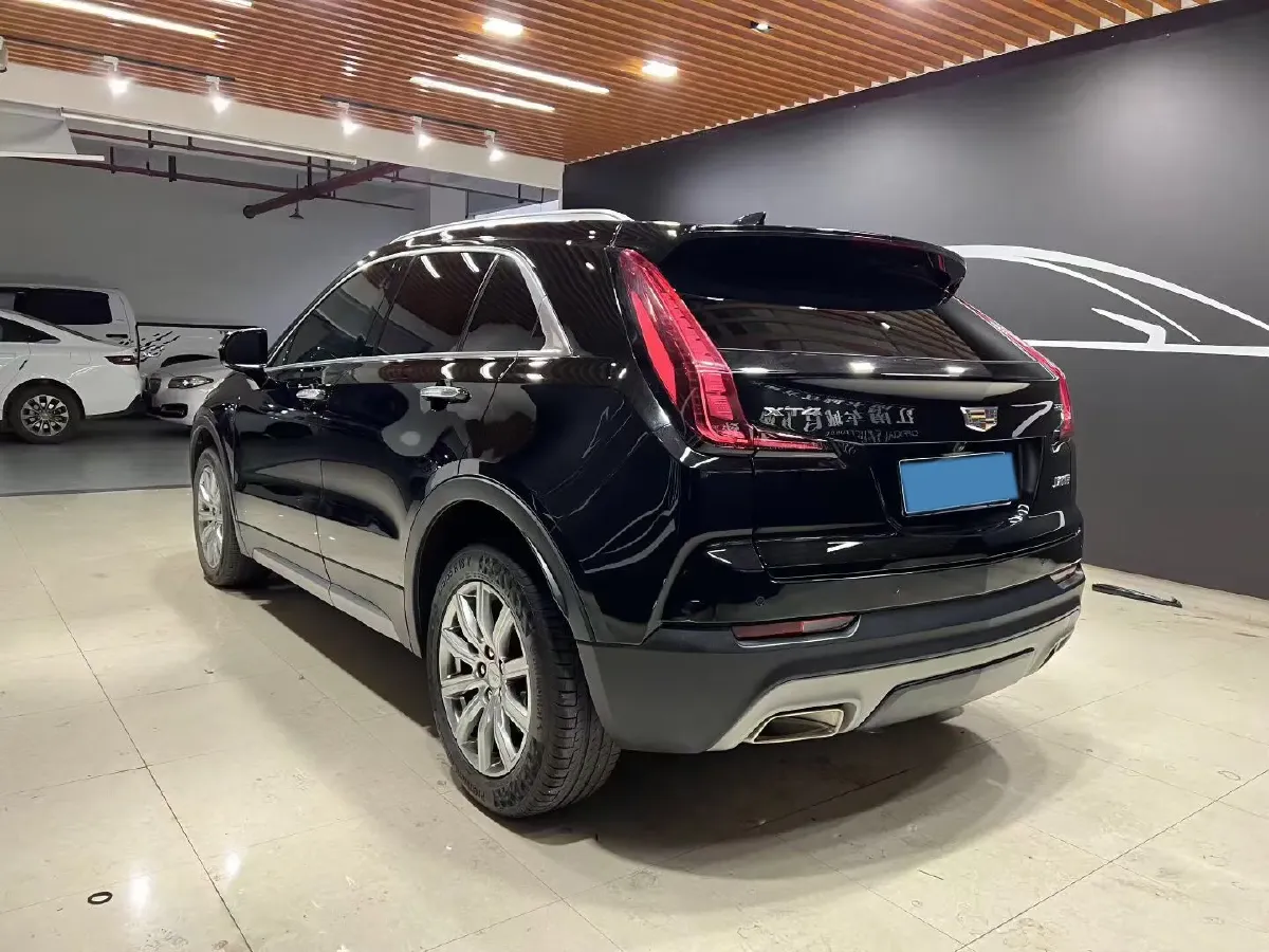 2021 Cadillac XT4 2.0T 237HP L4 9AT,autocango,china used car exporter,china ev exporter,chinese used car exporter,chinese used ev exporter