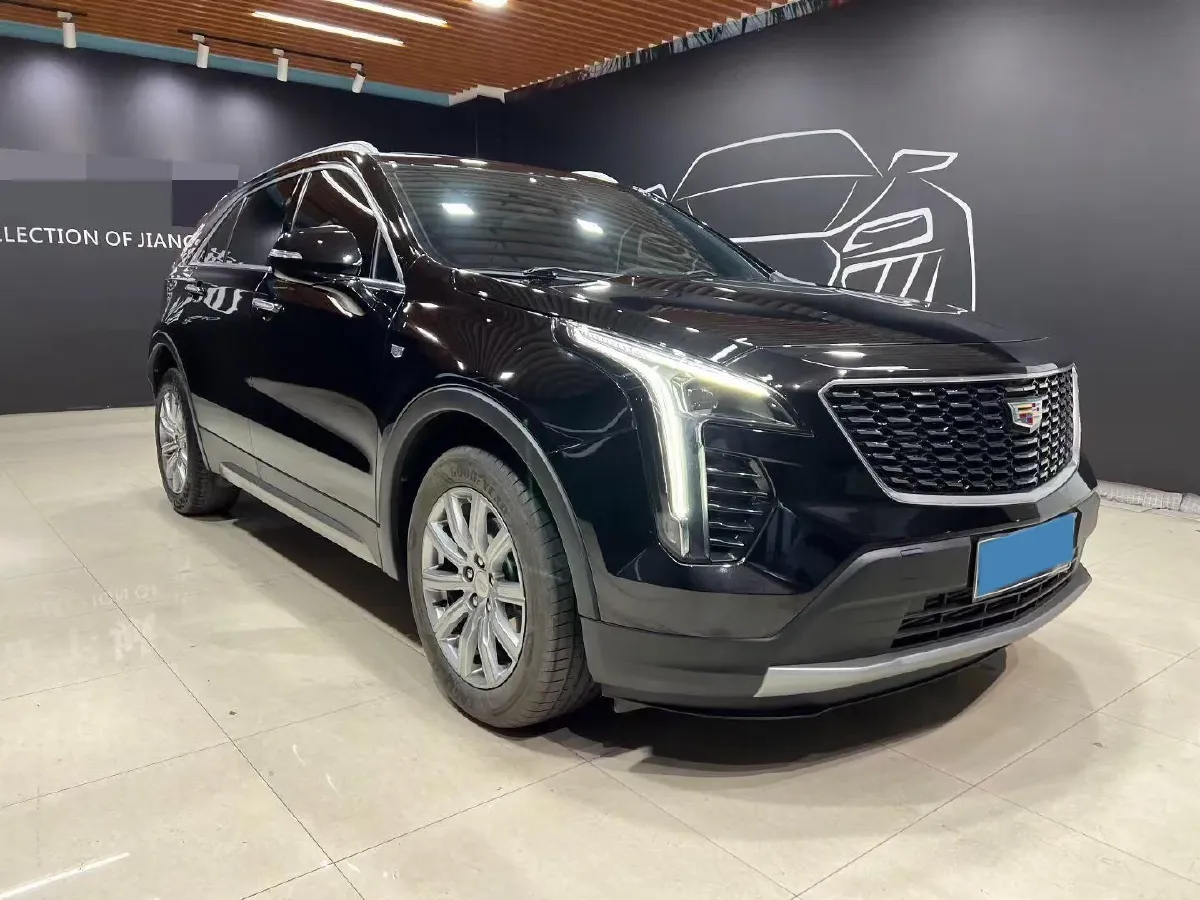 2021 Cadillac XT4 2.0T 237HP L4 9AT,autocango,china used car exporter,china ev exporter,chinese used car exporter,chinese used ev exporter