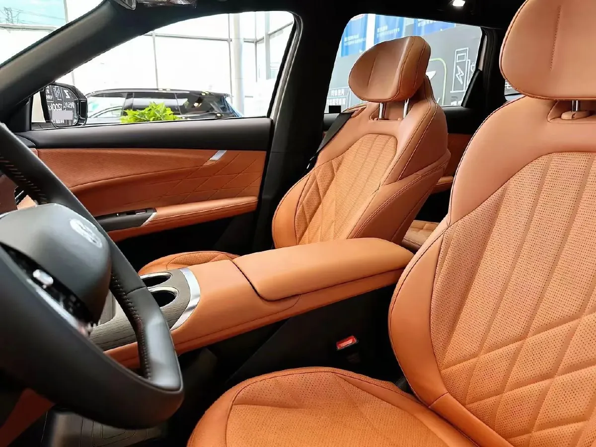 2025 ChangAn CS75 Plus 1.5T 192HP L4 8AT,autocango,china used car exporter,china ev exporter,chinese used car exporter,chinese used ev exporter