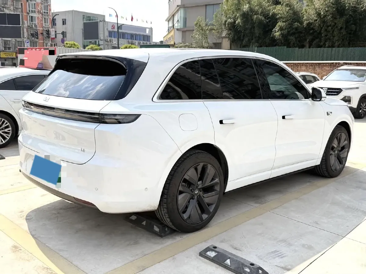 2024 Li L6 Range Extended 154HP L4 REEV 36.8KWH,autocango,china used car exporter,china ev exporter,chinese used car exporter,chinese used ev exporter