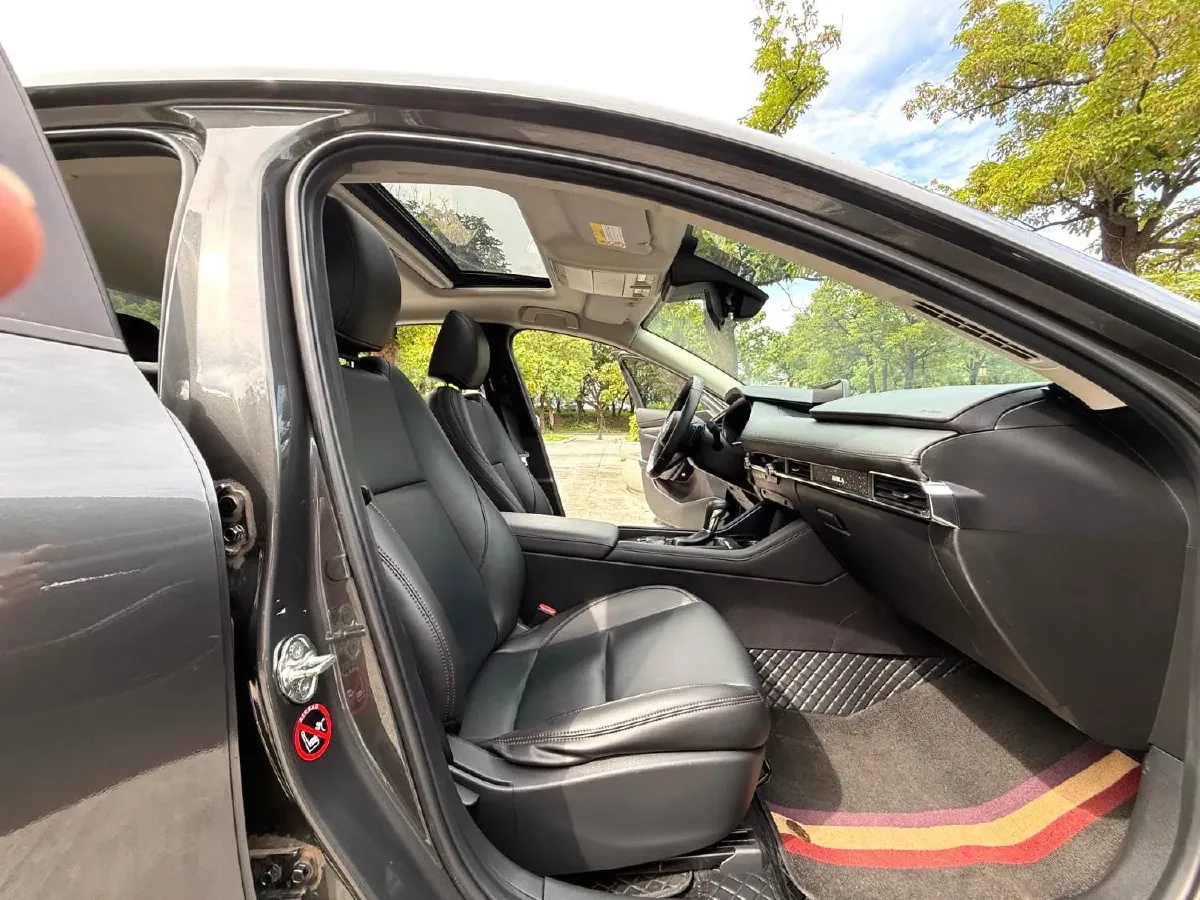 2020 Mazda 3 Axela 2.0L 158HP L4 6AT,autocango,china used car exporter,china ev exporter,chinese used car exporter,chinese used ev exporter