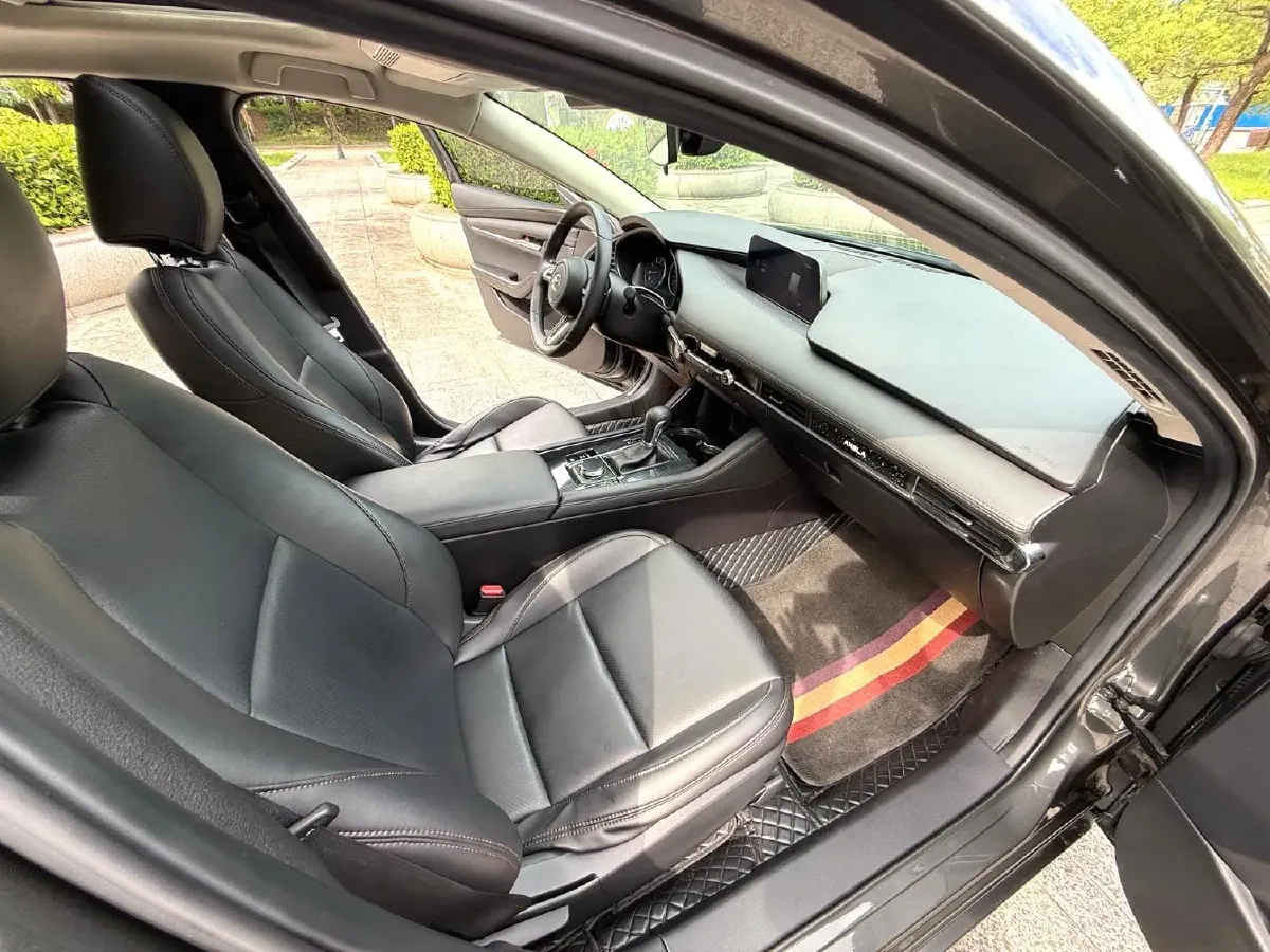 2020 Mazda 3 Axela 2.0L 158HP L4 6AT,autocango,china used car exporter,china ev exporter,chinese used car exporter,chinese used ev exporter