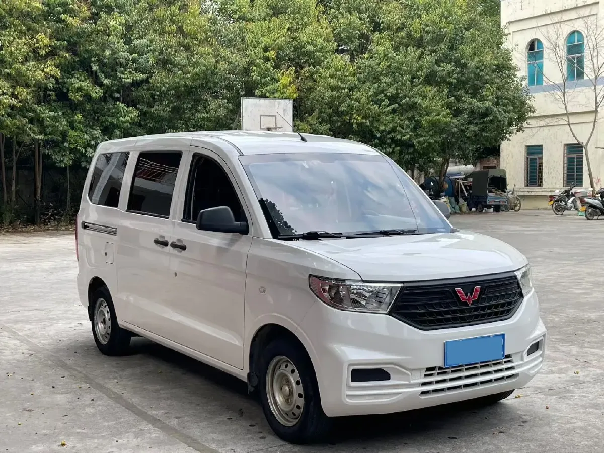 2022 JinBei Little Sea Lion X30 1.5L 102HP L4 5MT,autocango,china used car exporter,china ev exporter,chinese used car exporter,chinese used ev exporter