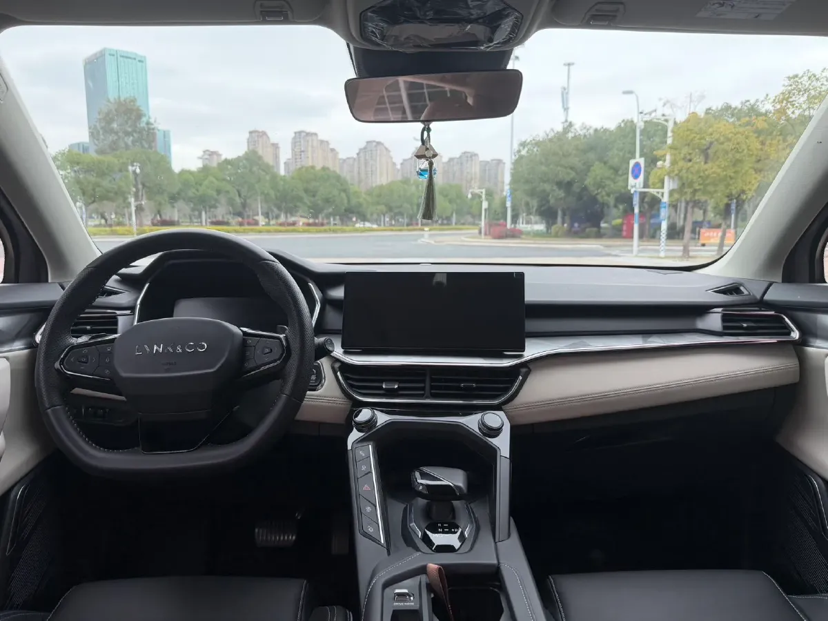 2023 LYNK&CO 03 1.5T 181HP L4 7DCT,autocango,china used car exporter,china ev exporter,chinese used car exporter,chinese used ev exporter