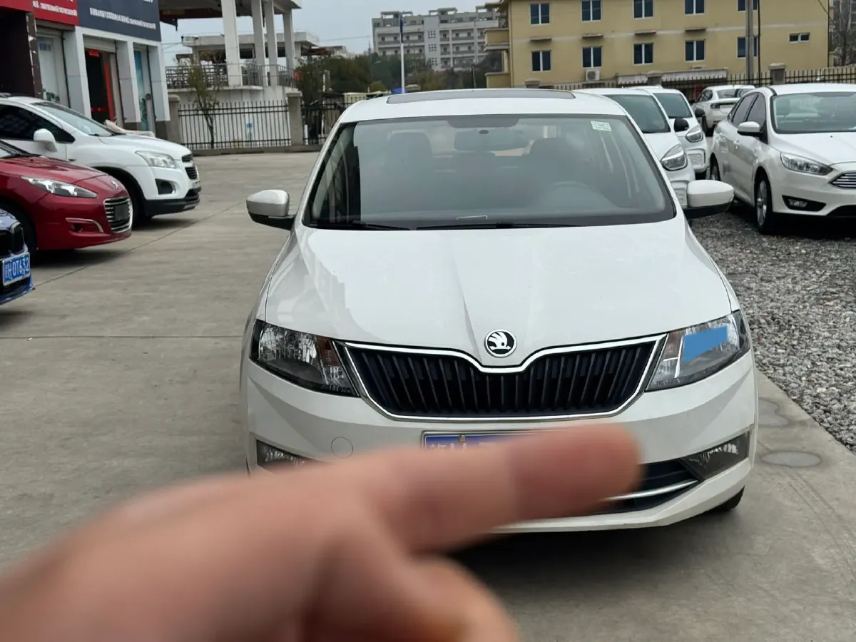 2018 Skoda Rapid Spaceback 1.6L 110HP L4 6AT,autocango,china used car exporter,china ev exporter,chinese used car exporter,chinese used ev exporter