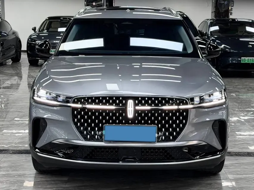 2023 Lincoln Nautilus 2.0T 261HP L4 8AT,autocango,china used car exporter,china ev exporter,chinese used car exporter,chinese used ev exporter