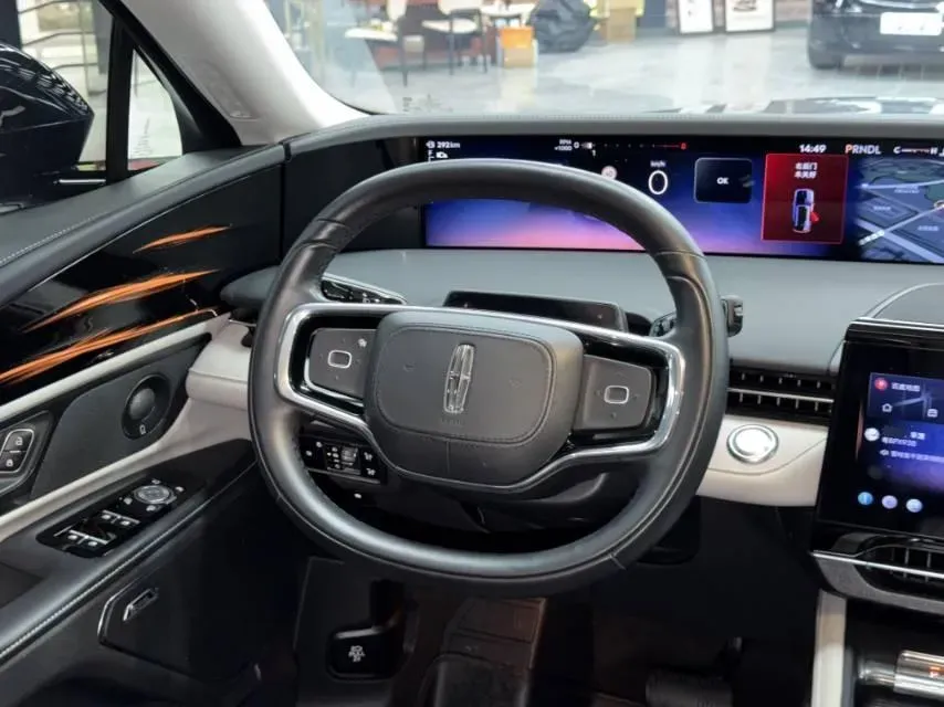 2023 Lincoln Nautilus 2.0T 261HP L4 8AT,autocango,china used car exporter,china ev exporter,chinese used car exporter,chinese used ev exporter